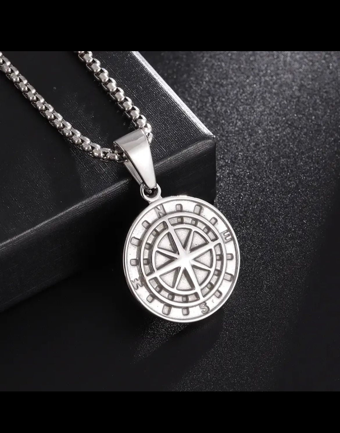 Iubitul Meu Soț- Lănțișor Compass