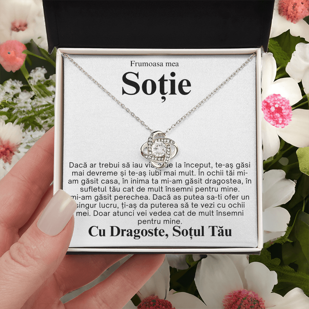 My Beautiful Wife – Love Knot Necklace