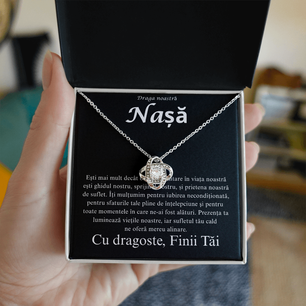 Cadou pentru nasa  mea  - Colier Love knot