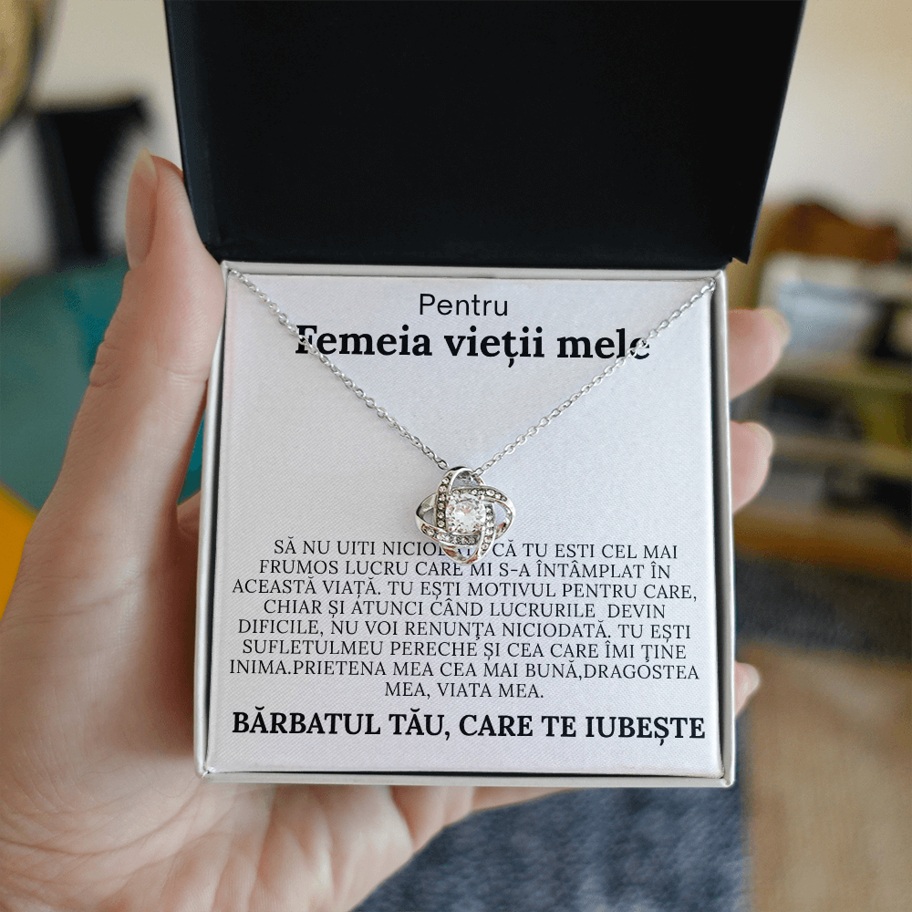 My Dear Wife – Love Knot Necklace